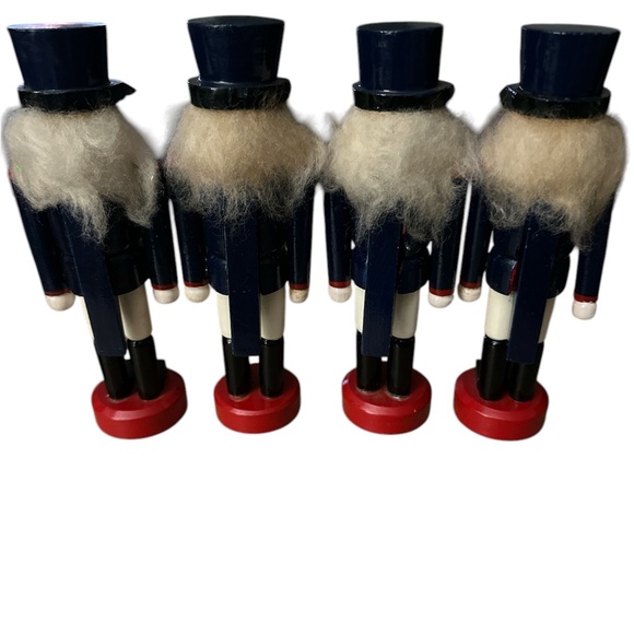 Vintage soldier nutcrackers set - Picture 3 of 6